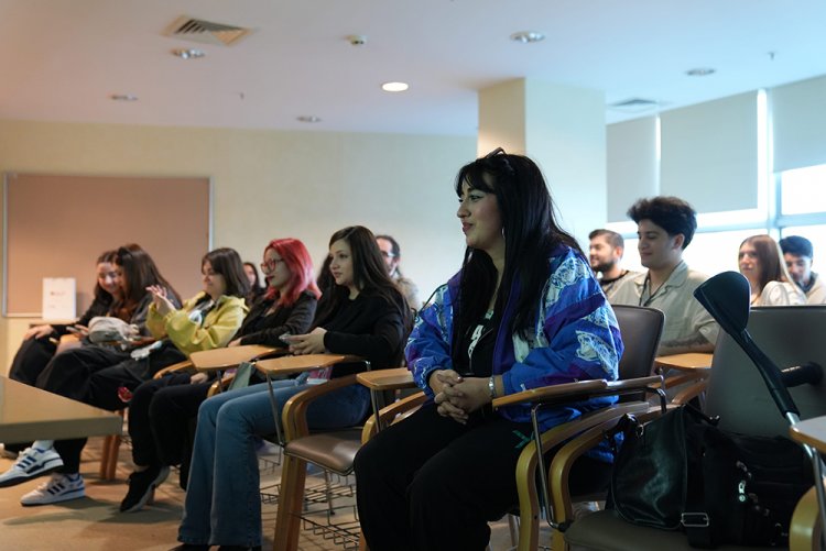 Sanatçı Hazal Tanrıverdi ile Özel Efekt ve Prostetik Makyaj Atölyesi